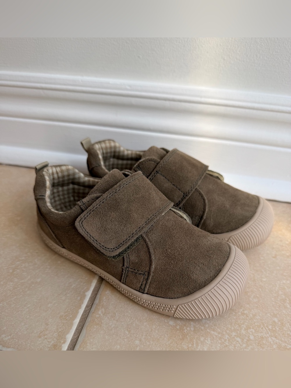 Brand new Wheat Kids shoes size EU 27/US Kids 10.